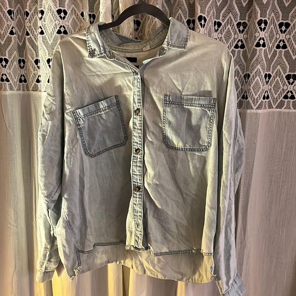 BDG Chambray button down with breast pockets size L